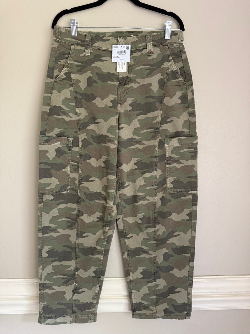 NWT American Eagle Stretch Camo Utility Women's Pants - size 4